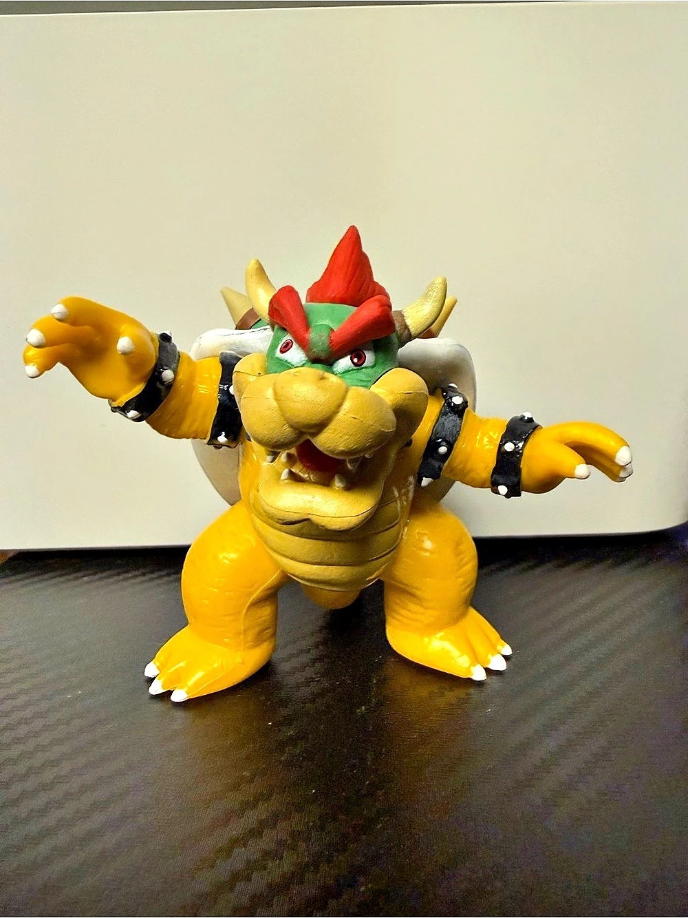 Nintendo Bowser Action Figure Yellow & Green